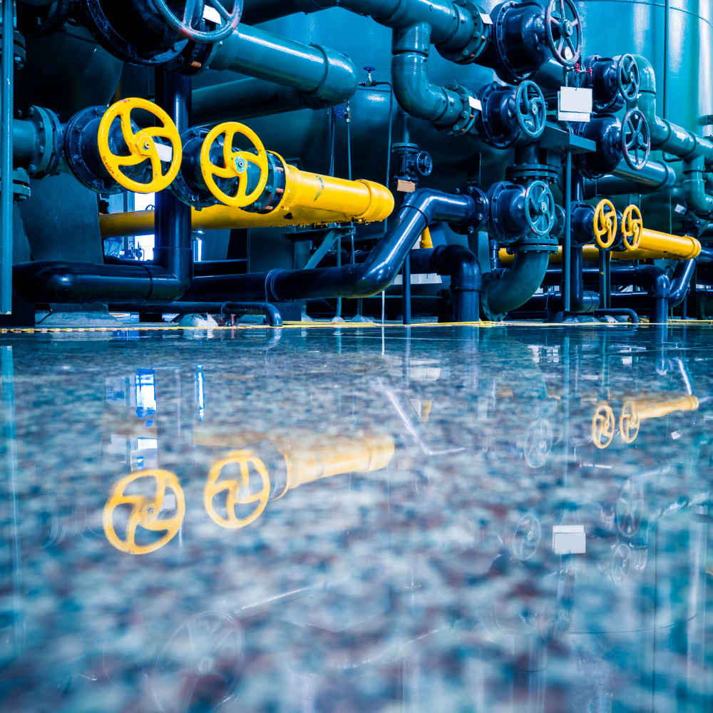 steel-pipelines-and-cables-in-plant