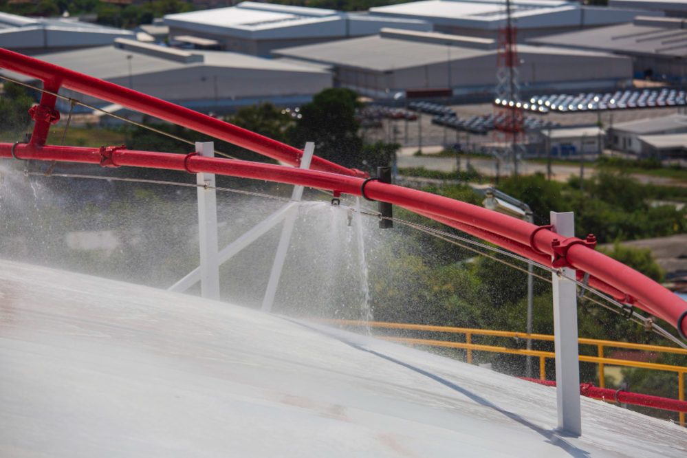 tanks-gas-propane-roof-tank-with-pipe-water-spray-fire-extinguisher-cooling-system