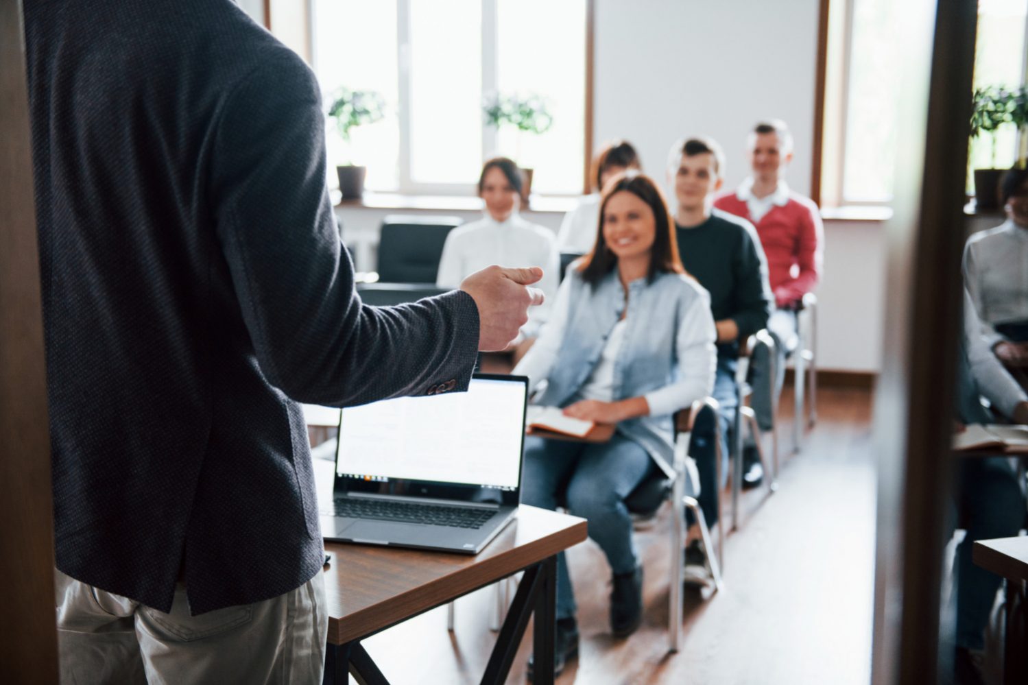 cheerful-mood-group-of-people-at-business